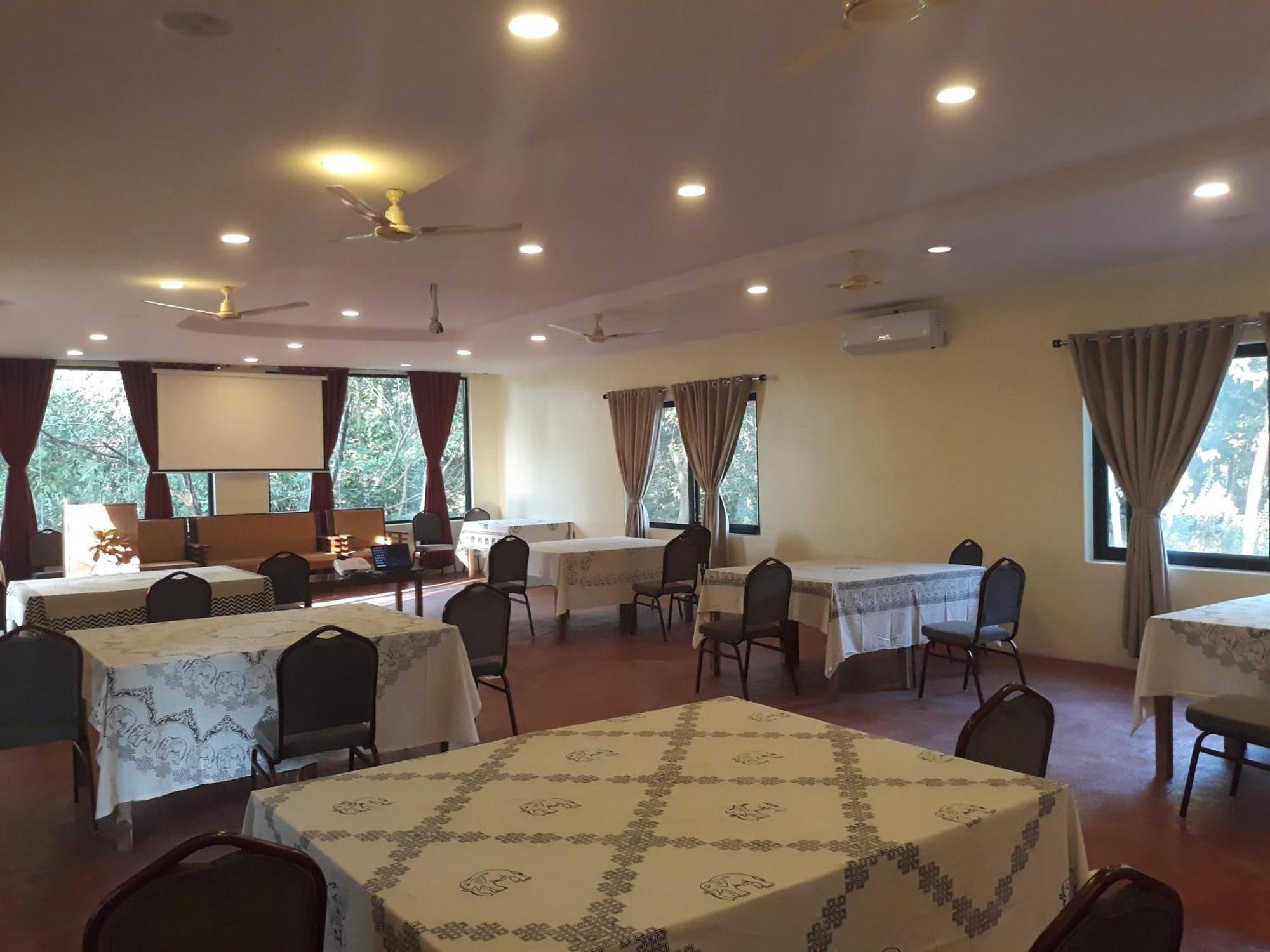 Lumbini Buddha Garden Resort Екстер'єр фото