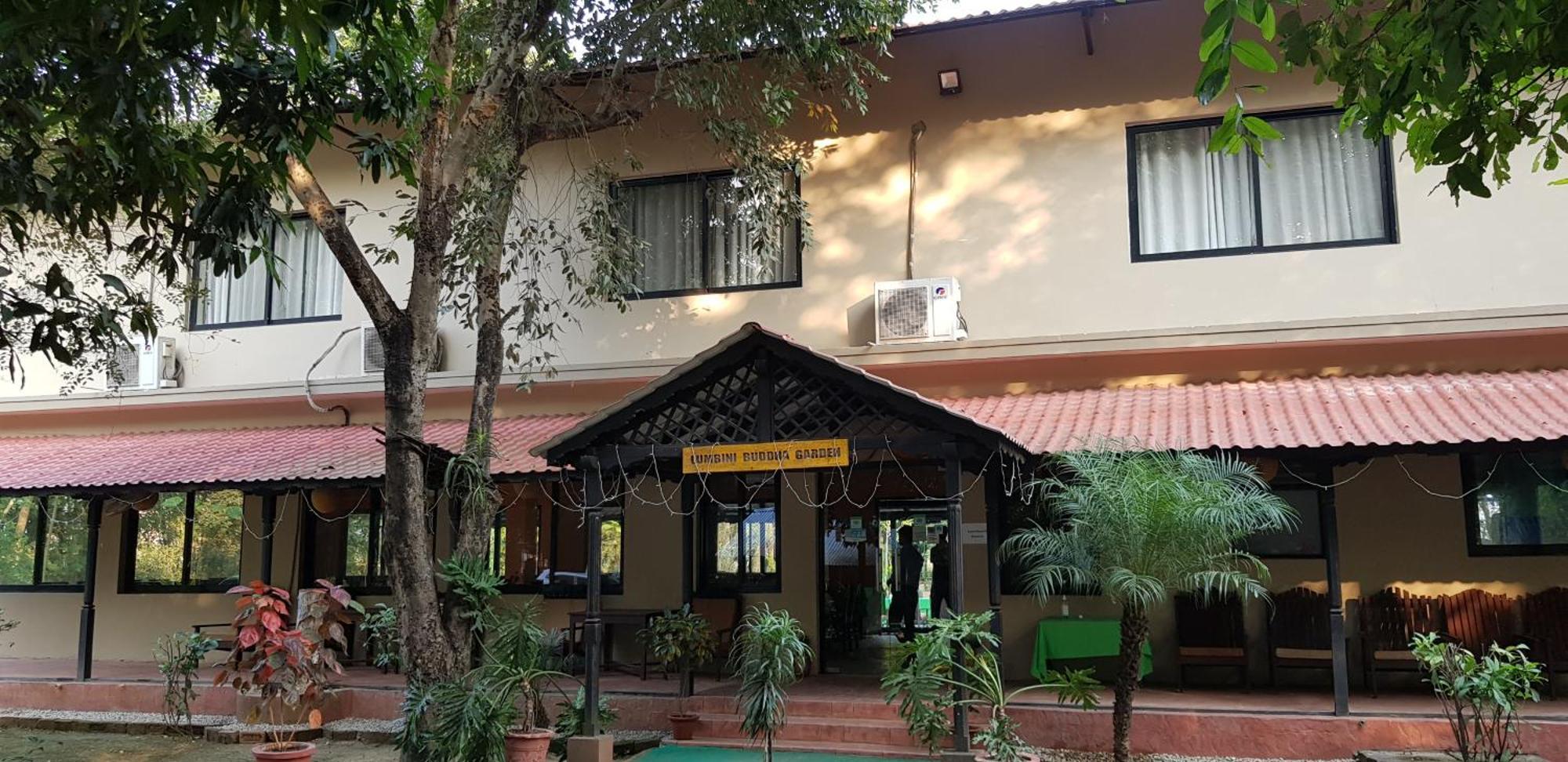 Lumbini Buddha Garden Resort Екстер'єр фото
