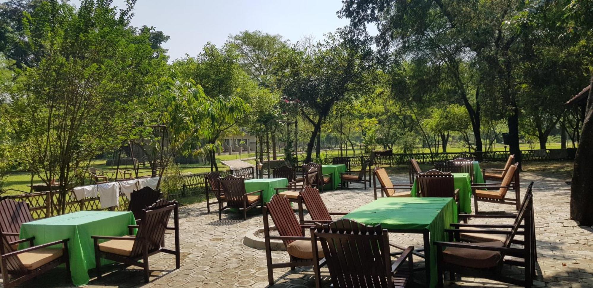 Lumbini Buddha Garden Resort Екстер'єр фото