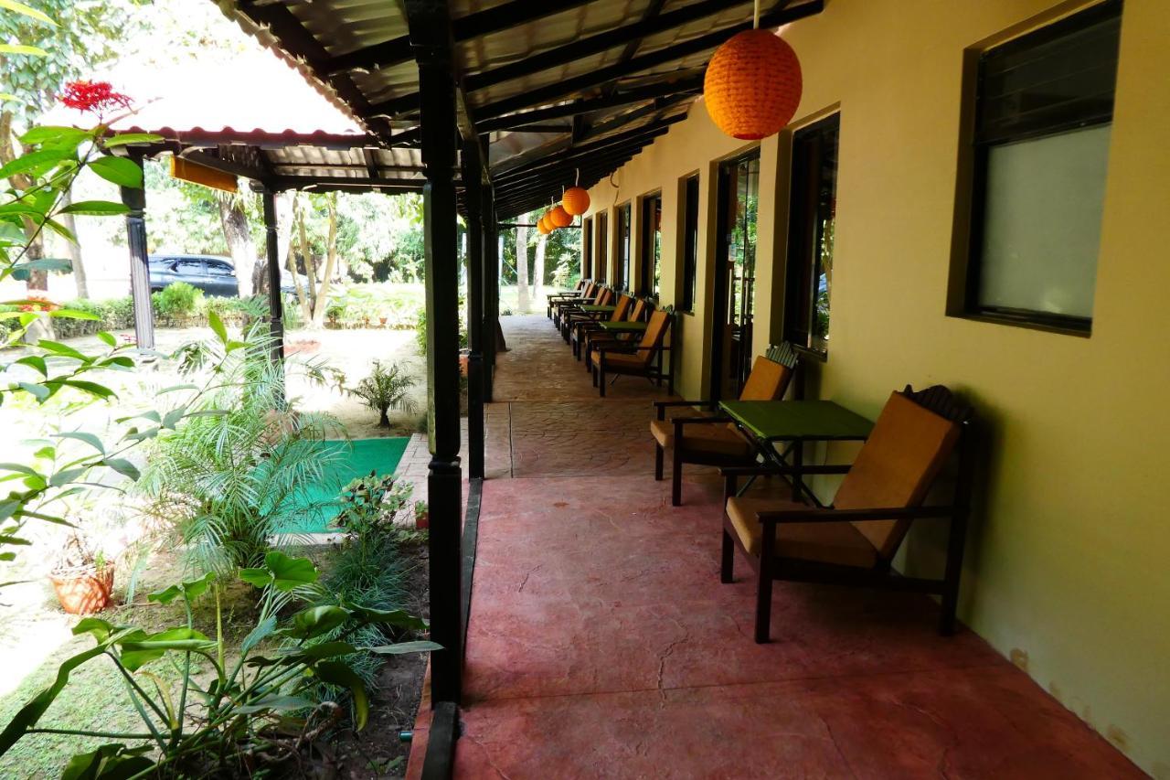 Lumbini Buddha Garden Resort Екстер'єр фото